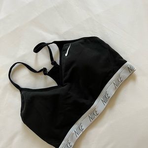 Nike sports bra in black size medium